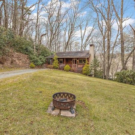 Charming Modern Cabin With Hiking Trails And Fire Pit Блоуинг Рок Екстериор снимка